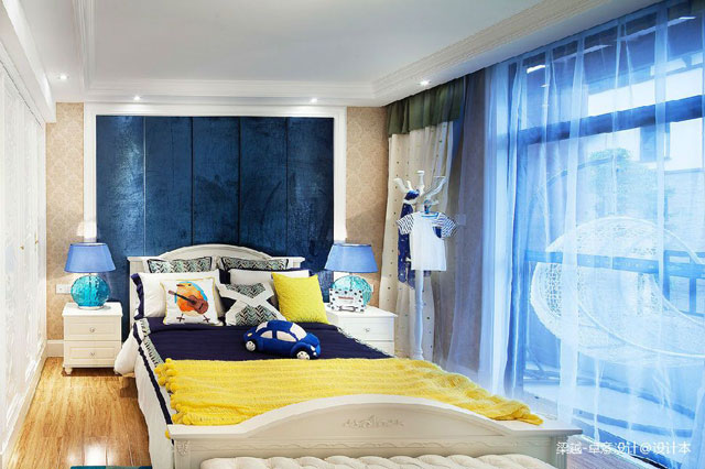 家里白色墙面上有些虫子怎么办